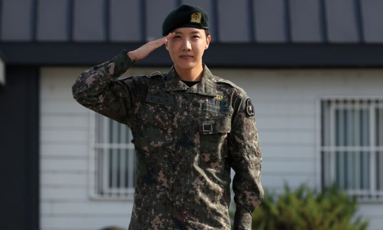 J-Hope, do BTS, revela qual girlgroup de k-pop mais escutou no exército