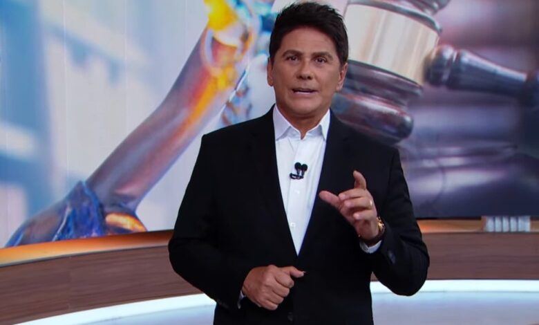 Por que o SBT mexe tanto na grade da tarde? Cesar Filho é chave para mudanças · Notícias da TV