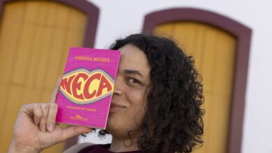 Amara Moira traz para a Flip 2025 o romance ‘Neca’, escrito em bajubá, dialeto das travestis