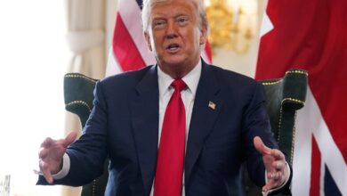 Trump assina decreto elevando tarifa sobre o Canadá de 25% para 35% | Mundo