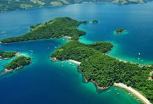 Só 12 praias têm estrutura mínima entre as 365 ilhas de Angra, mesmo com explosão de visitantes