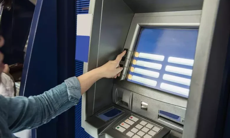 Bancos podem suspender sua conta se você não apresentar documentos essenciais