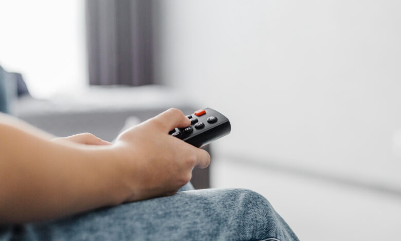 Canais tradicionais vão sumir da sua TV; veja como acompanhar agora