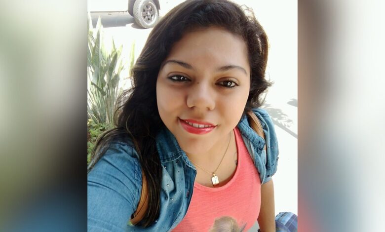 Ao notar embriaguez de juiz, mulher que estava nua no colo tentou assumir volante