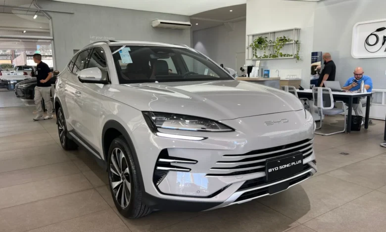 Quanto custa manter o BYD Song Plus 2026? Veja seguro e revisões em agosto