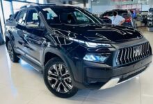 Fiat Toro 2026 dá as caras nas concessionárias antes do início da pré-venda
