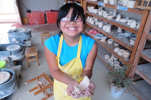 Com 11 anos, garota criou produto que ajudou o avô e milhares de pessoas com Parkinson