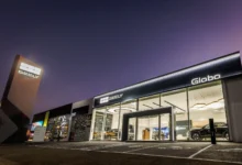 Geely estreia no Brasil com primeira de 23 concessionárias previstas