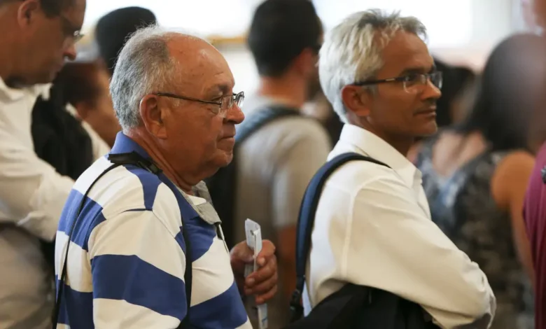 Idosos com mais de 60 anos podem receber R$ 1.500 do INSS