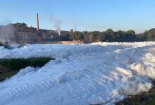 Interior de SP vira cenário de colapso ambiental: satélite flagra avanço de espuma tóxica visível do espaço