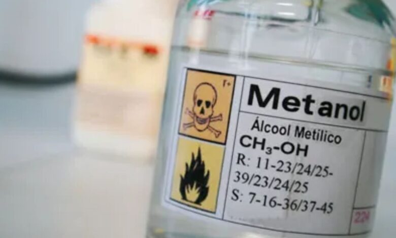 Envenenamento por metanol no Vietnã fez jovem britânico perder a visão. Caso expõe riscos do consumo de álcool contaminado na Ásia.