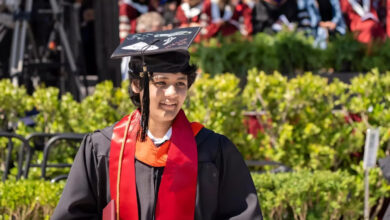 Esse é o jovem que começou a universidade aos 9 anos, virou engenheiro da SpaceX aos 14 e agora, com 16, surpreende ao trocar Elon Musk por Wall Street