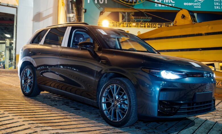 Leapmotor inicia importação dos SUVs C10 e B10 para o Brasil