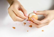 O método de descascar ovos cozidos que vai revolucionar sua cozinha
