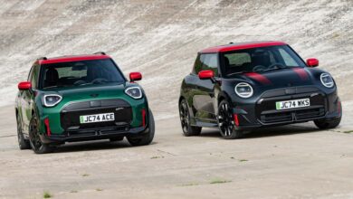 Mini estreia JCW E e JCW Aceman E no Brasil com potência de 231 cv
