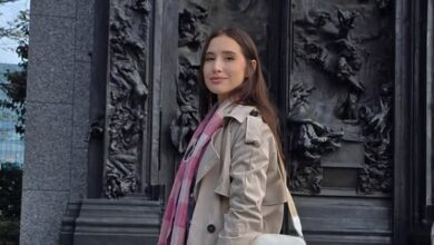 mulher achou homem estranho escondido no quarto do hotel