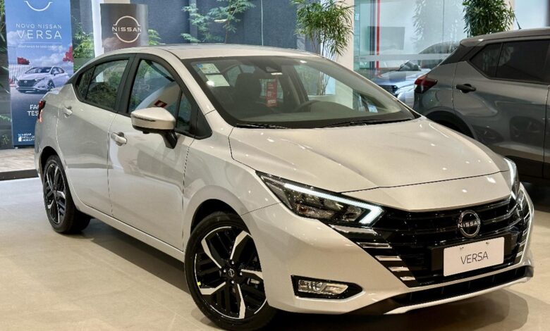 Nissan Versa tem descontos de até R$ 13.300 para CNPJ em agosto
