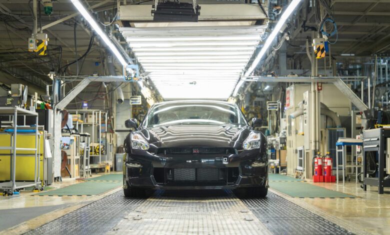 Nissan dá adeus ao ícone GT-R após 18 anos de produção