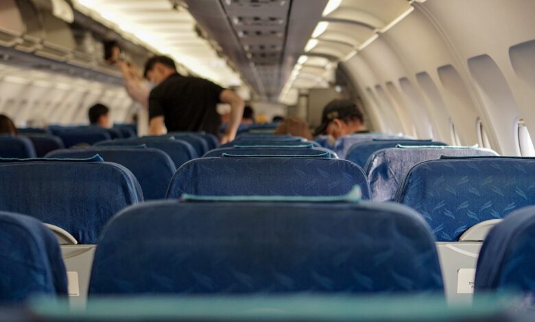 Os assentos mais estranhos e ruins em aviões de passageiros
