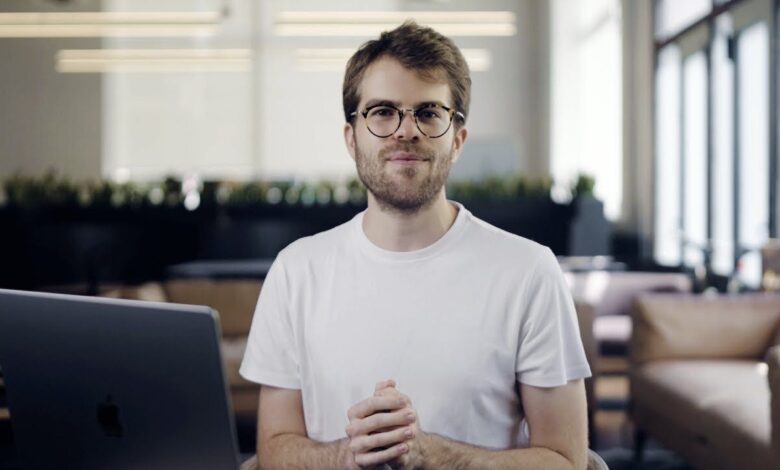 Pedro Franceschi, ex-hacker e fundador da Brex, é o único self-made entre os 10 mais ricos jovens do Brasil, segundo ranking da Forbes.