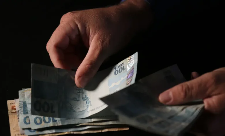 agora é permitido pegar dois empréstimos