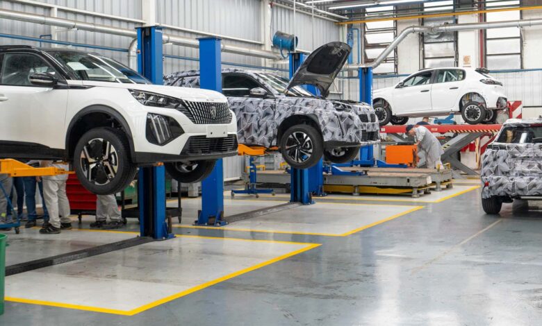 Novos Peugeot 208 e 2008 híbridos começam a ser fabricados na Argentina