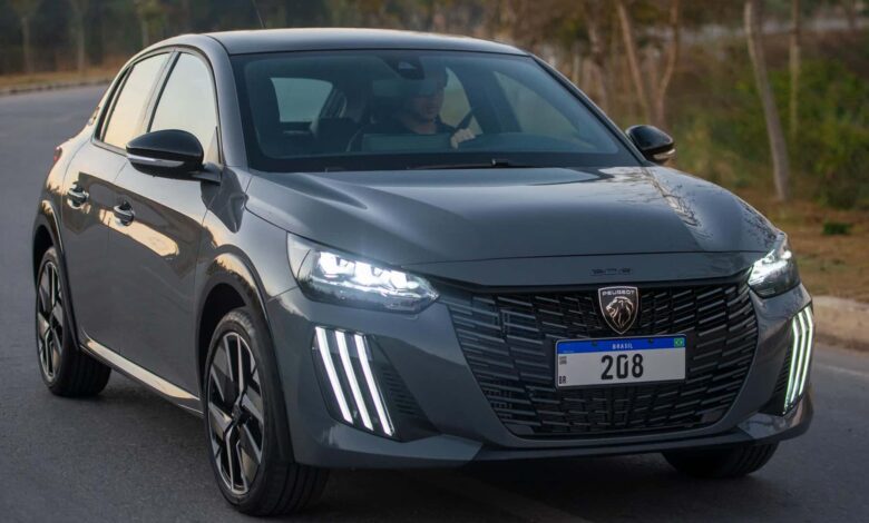 Peugeot reduz preço do 208 em até R$ 13,5 mil em promoção válida até setembro