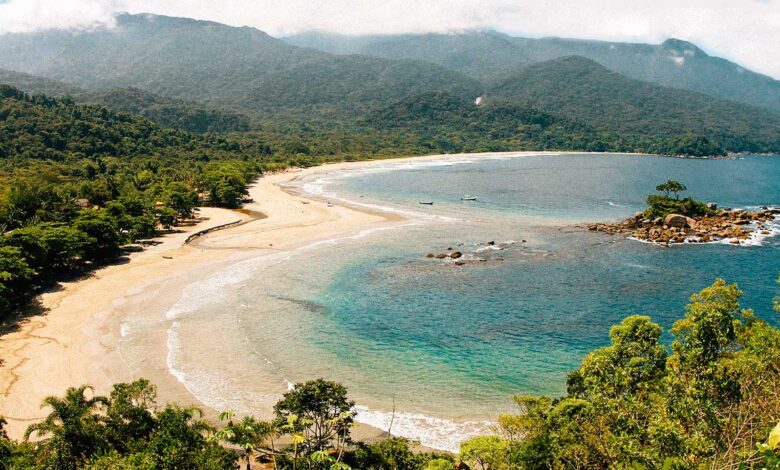 Litoral de São Paulo tem a praia preferida dos turistas no sudeste