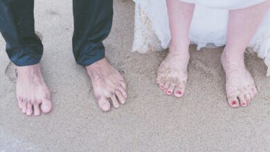 Hábito de andar sempre descalço tem explicação na psicologia