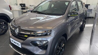 Renault baixa preço do Kwid Outsider em R$ 24 mil para PcD