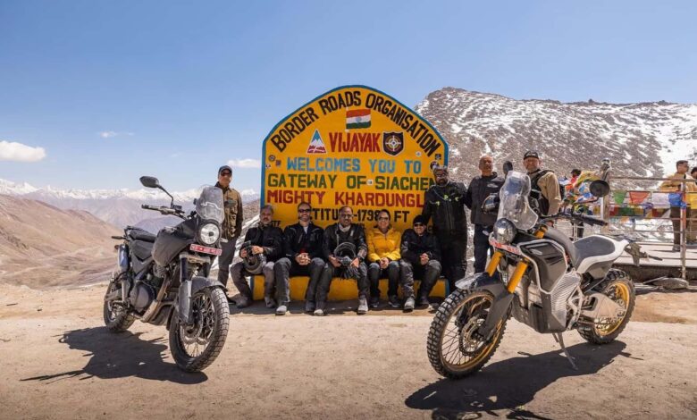 Royal Enfield Himalayan 750 bicilíndrica tem mais detalhes revelados