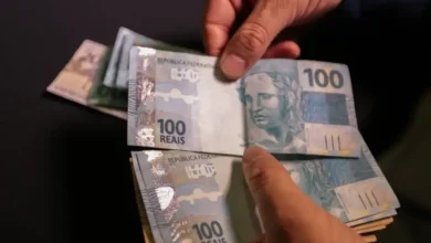 Salário mínimo em 2026 pode subir para mais de R$ 1.600, segundo projeto