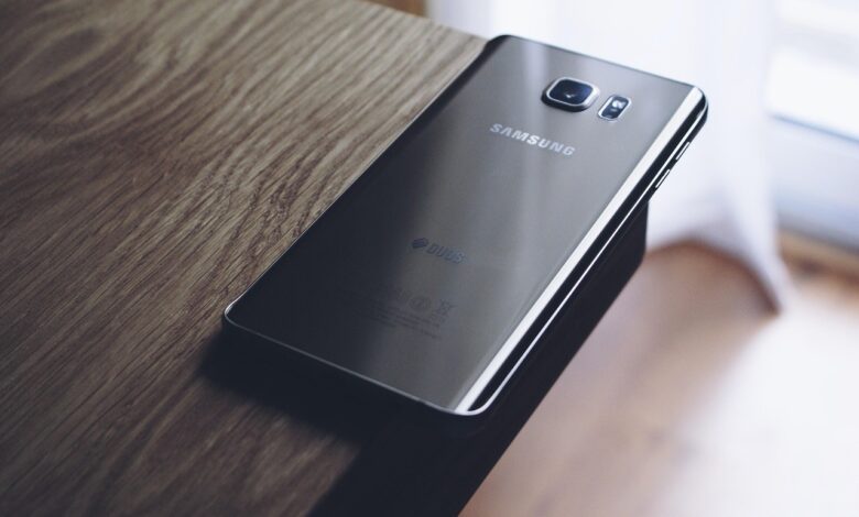 Samsung cortou funções do telefone sem aviso nenhum