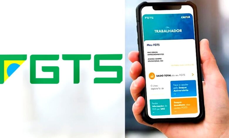 Mão segura celular com aplicativo FGTS aberto e logotipo oficial do FGTS ao lado.