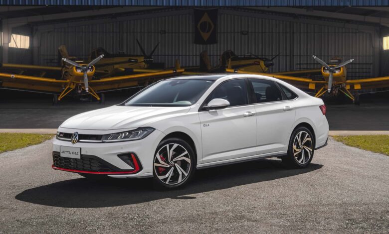 Novo VW Jetta GLI 2026 terá 231 cv e lançamento em outubro