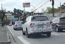inédita picape da VW continua em testes com disfarce de Tiguan