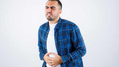 Estômago sempre incomodando? Saiba como a vitamina D está ligada a isso