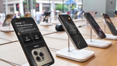 Apple pode aumentar preços do iPhone 17 no exterior para manter lucros, dizem analistas