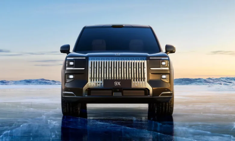 Zeekr 9X híbrido plug-in impressiona com 1.381 cv e autonomia elétrica de 302 km