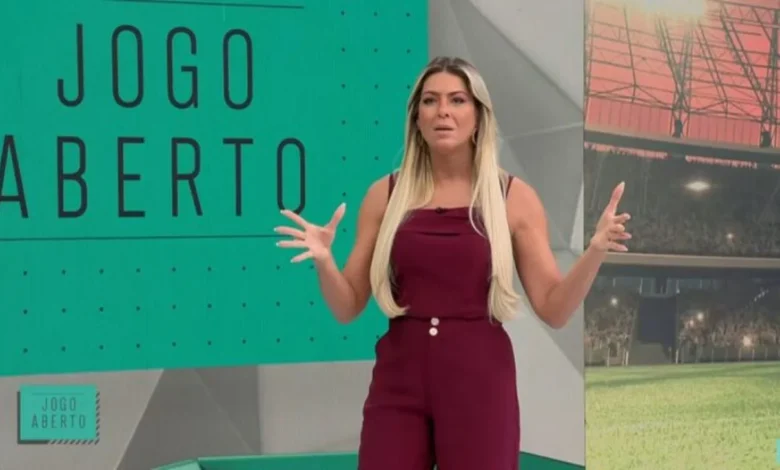 Renata Fan apresenta o Jogo Aberto. Foto: Reprodução/Band