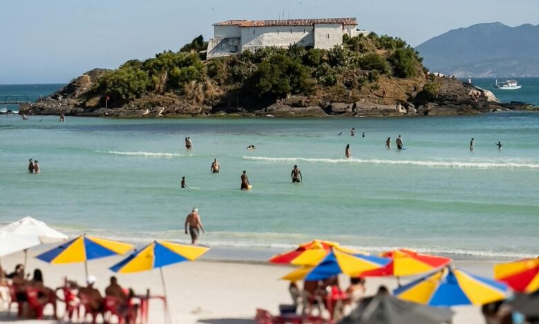 destinos turísticos que vão estar lotados neste verão