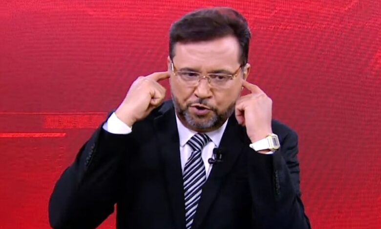 Desesperado, SBT faz público, imprensa e os próprios funcionários de palhaços · Notícias da TV
