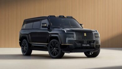 BYD lança Yangwang U8L de 1.180 cv e até 1.160 km de alcance