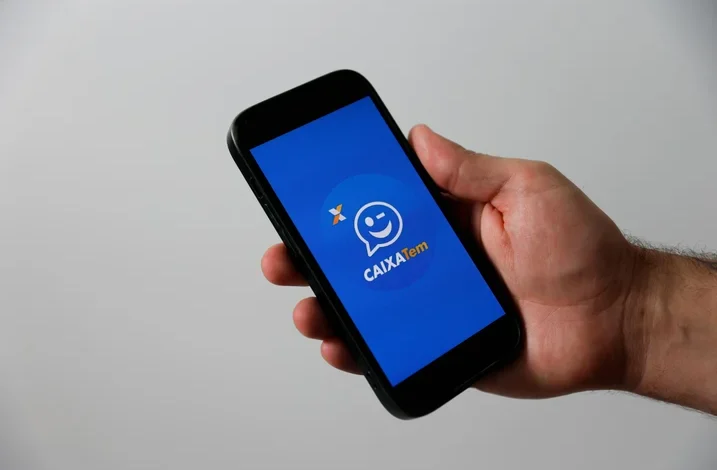 R$ 708 caindo na conta? Caixa Tem paga Pix para quem cumpre esse requisito