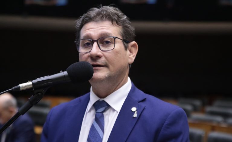 Câmara aprova CNH para adolescentes do campo a partir dos 16 anos