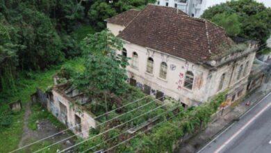 Casarão abandonado, Governadores, Leilão