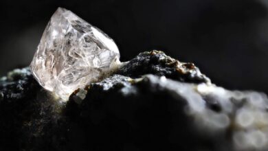 Cientistas finalmente criam "Novo Diamante", que promete ser 50% mais duro que os diamantes da Terra