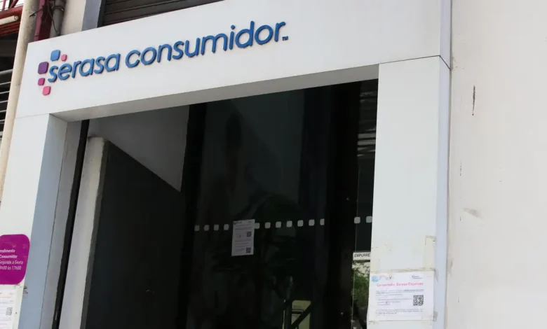 Clientes do Nubank com dívidas em aberto recebem comunicado da Serasa