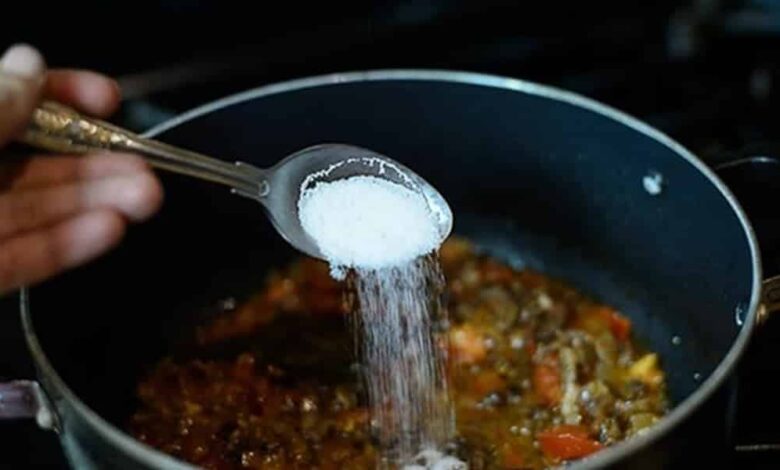 Excesso de sal? Descubra o segredo caseiro que todo cozinheiro deveria conhecer
