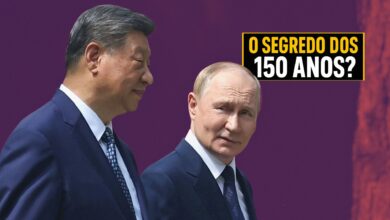 Microfone aberto registra Putin, Xi Jinping e Kim Jong-un debatendo longevidade e imortalidade durante desfile militar em Pequim.